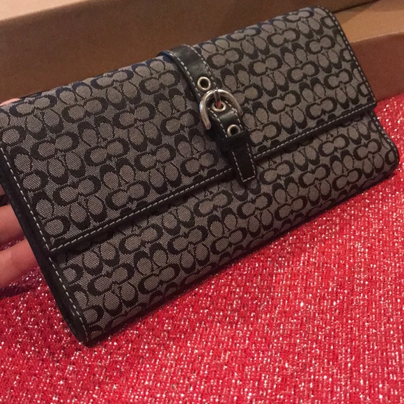 Coach wallet - Picture 3 of 8